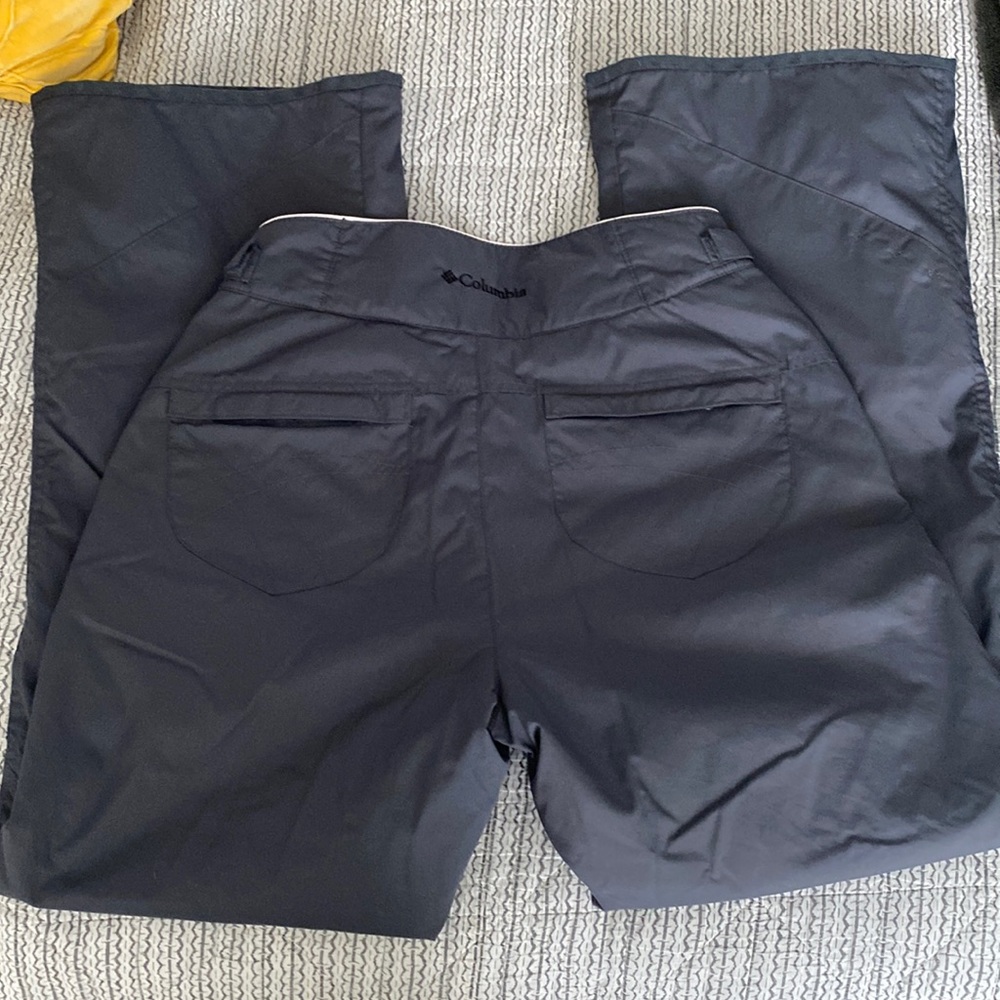 Women’s dark gray Columbia snow pants